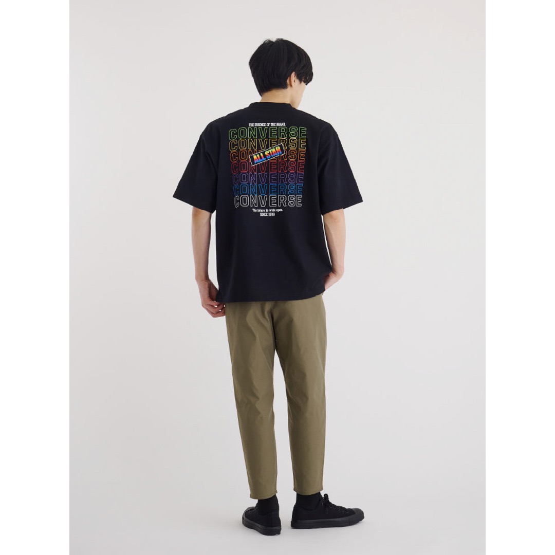 ブラック