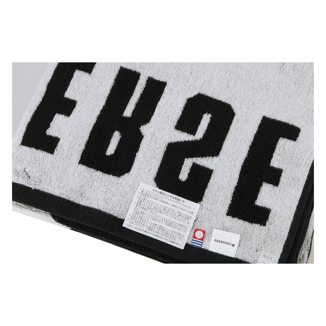 ブラック／ホワイト