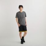ブラック