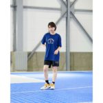 C.ネイビー