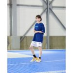 C.ネイビー