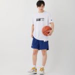C.ネイビー