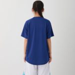 C.ネイビー