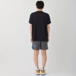 ブラック