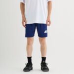 C.ネイビー