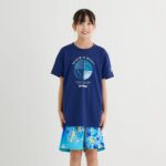 C.ネイビー