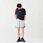 ブラック