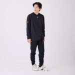 ブラック